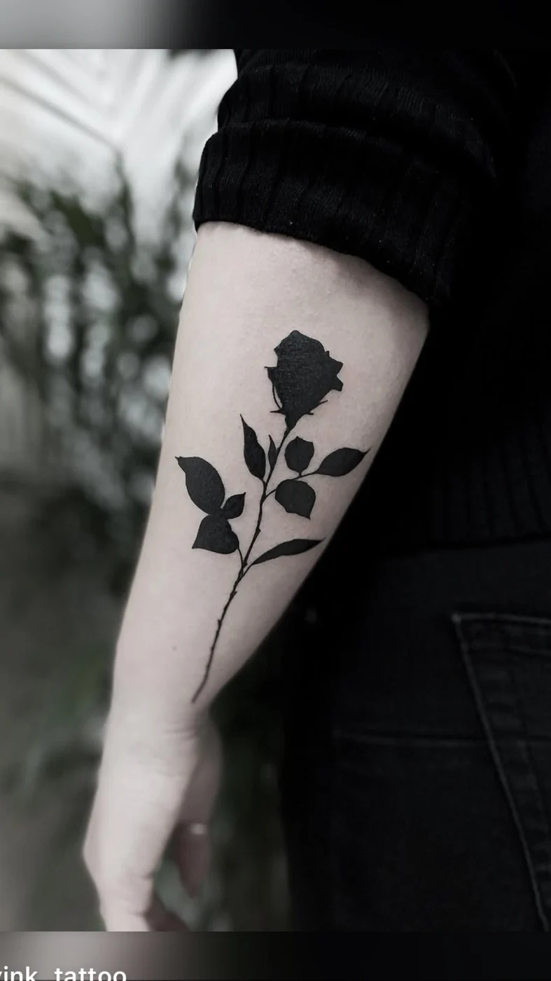 Tatuaggio stile Blackwork