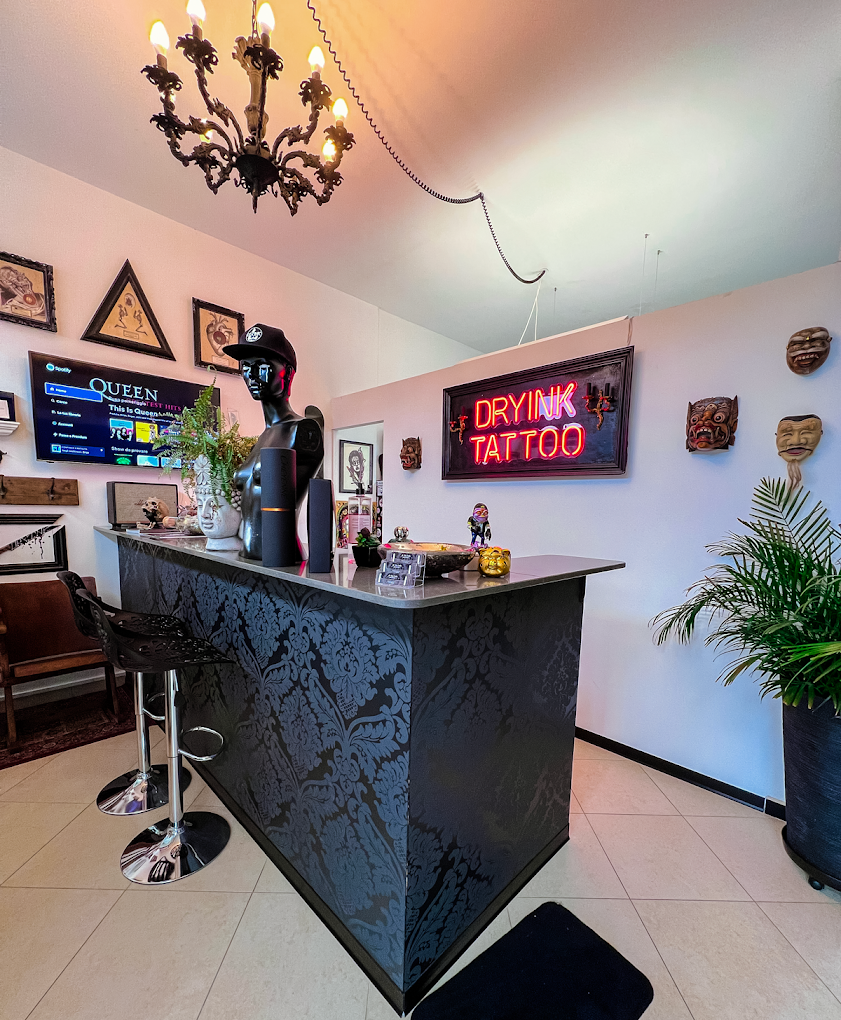 DryInk Tattoo Studio
