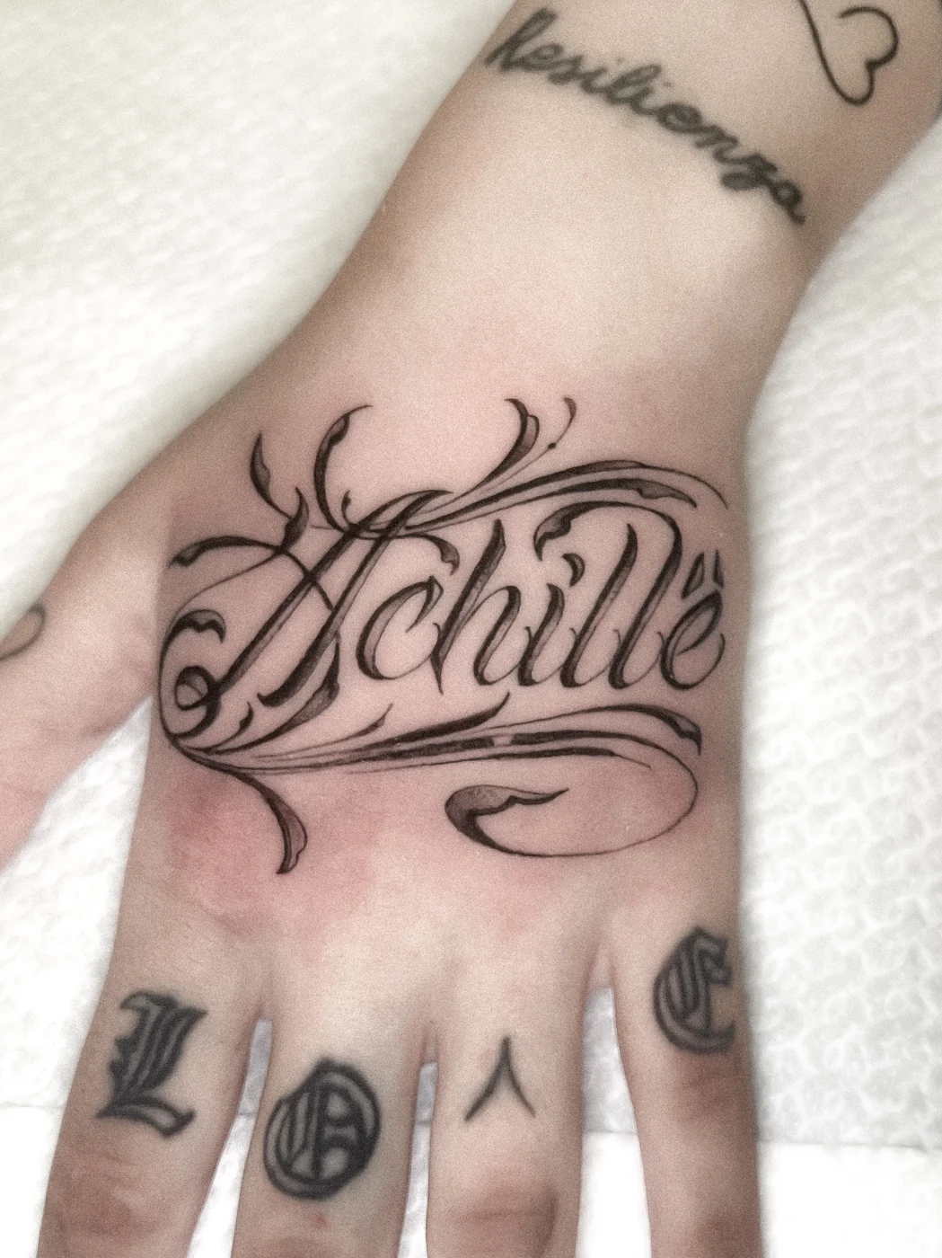 Tatuaggio stile Lettering